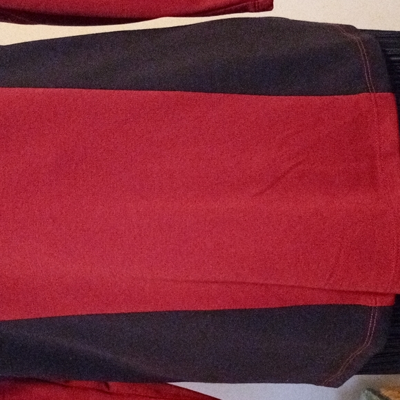 NEW & STUNNING Color Block Longsleeve Knit Top!! - Picture 4 of 5